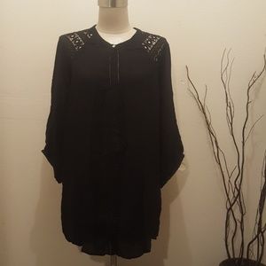 Freequent Top Long Black Blouse Bubble lace on top